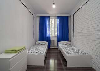 Хостелы Hostelland Astana Нур-Султан Бюджетный двухместный номер с 2 отдельными кроватями-3